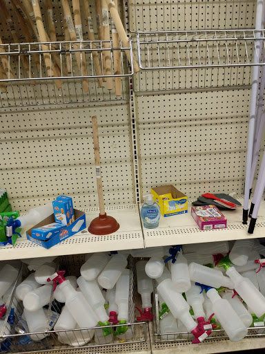 Dollar Store «Dollar Tree», reviews and photos, 1155 W 14 Mile Rd, Clawson, MI 48017, USA