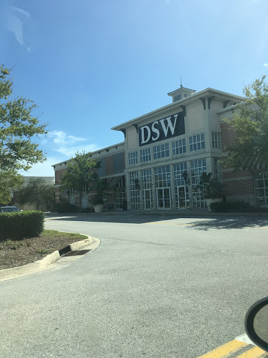 Shoe Store «DSW Designer Shoe Warehouse», reviews and photos, 4665 Town Crossing Dr, Jacksonville, FL 32246, USA