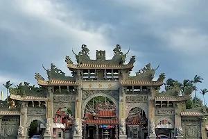 Chihe Temple image
