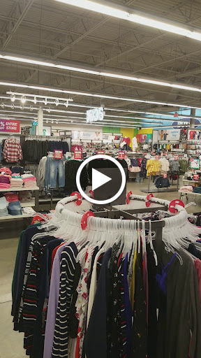 Clothing Store «Old Navy», reviews and photos, 5625 Bay St, Emeryville, CA 94608, USA