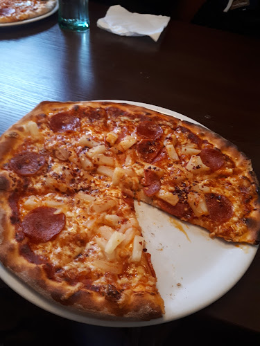 Anmeldelser af Roma's i Frederiksværk - Pizza