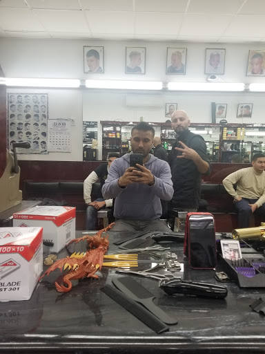 Barber Shop «Imperial Cuts Barber Shop», reviews and photos, 164-20 69th Ave, Fresh Meadows, NY 11365, USA