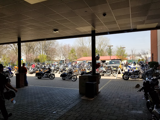 Harley-Davidson Dealer «Bergen County Harley-Davidson (Service Opens 9am)», reviews and photos, 124 Essex St, Rochelle Park, NJ 07662, USA