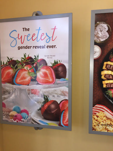 Gift Shop «Edible Arrangements», reviews and photos, 100 Main St, Middletown, CT 06457, USA