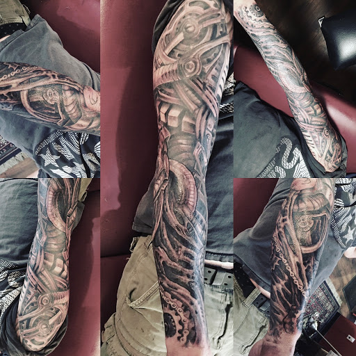 Explore tricep tattoo ideas, creative tattoo ideas in Pittsburgh, available at inkadinkadoo tattoo studio
