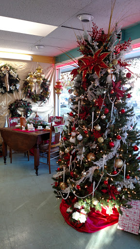 Florist «Poplar Flower Shop», reviews and photos, 361 S 18th St, Terre Haute, IN 47807, USA