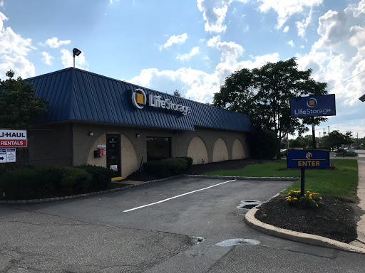 Self-Storage Facility «Life Storage», reviews and photos, 500 Stelton Rd, Piscataway Township, NJ 08854, USA