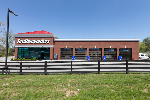 Tire Shop «Tire Discounters», reviews and photos, 12901 Taylorsville Rd, Louisville, KY 40299, USA