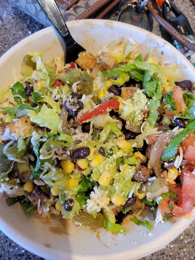 Mexican Restaurant «QDOBA Mexican Eats», reviews and photos, 1570 N Dixie Hwy #100, Elizabethtown, KY 42701, USA