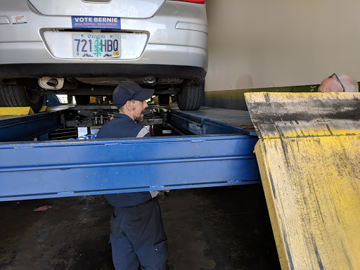 Auto Repair Shop «Honest-1 Auto Care», reviews and photos, 20745 SW Tualatin Valley Hwy, Beaverton, OR 97006, USA
