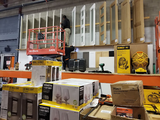 Contractors Warehouse