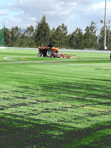 Avaliações doGrupo Desportivo e Recreativo "Os Moínhos" de Paradela em Marco de Canaveses - Campo de futebol