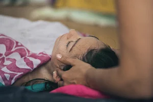 Frédérique Millot massage bien-être et énergétique image