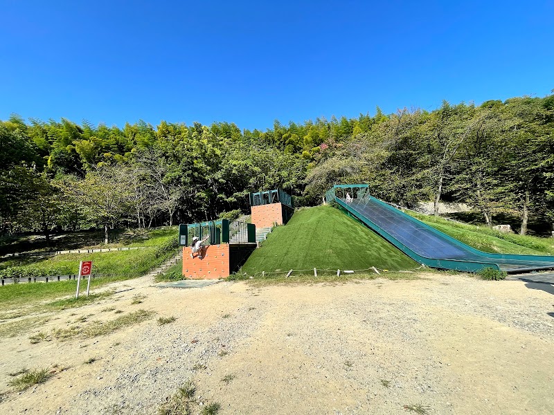 いなり山児童遊戯場