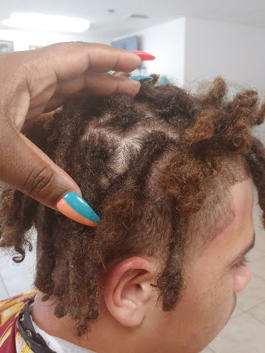 Barber Shop «Catia Family Barbershop Salon», reviews and photos, 4146 Grand Blvd, New Port Richey, FL 34652, USA