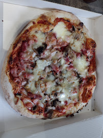 Plats et boissons du Pizzas à emporter L'OR EN PIZZA, distributeur de pizzas La Barre de Monts - n°2