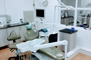 Fundamental Dental image