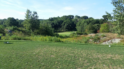 Golf Course «Meadow Golf Course-Peabody», reviews and photos, 80 Granite St, Peabody, MA 01960, USA