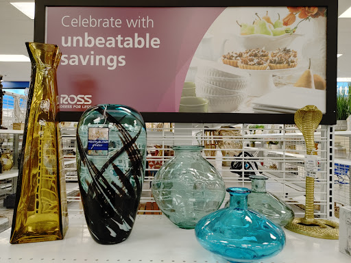 Clothing Store «Ross Dress for Less», reviews and photos, 1700 Lake Woodlands Dr, The Woodlands, TX 77380, USA