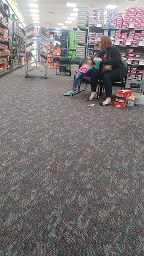 Shoe Store «Shoe Carnival», reviews and photos, 511 S Plano Rd, Richardson, TX 75081, USA