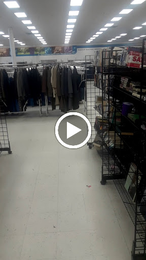 Thrift Store «Gilbert & Guadalupe Goodwill Retail Store & Donation Center», reviews and photos, 868 N Gilbert Rd, Gilbert, AZ 85234, USA