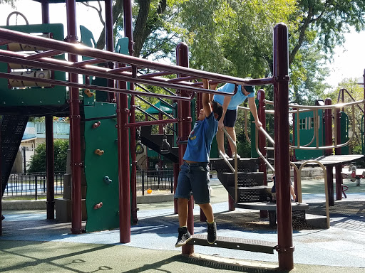 Park «Adams Playground Park», reviews and photos, 1919 N Seminary Ave, Chicago, IL 60614, USA