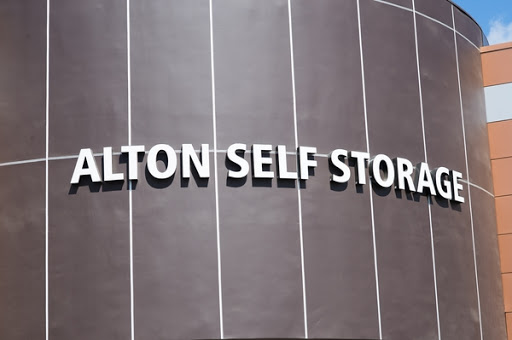 Self-Storage Facility «Alton Self Storage», reviews and photos, 2215 Alton Pkwy, Irvine, CA 92606, USA