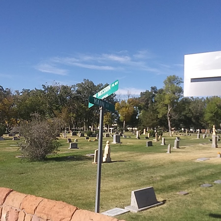 Self guided walking tour of cemetery