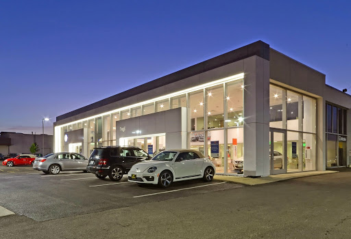 Volkswagen Dealer «Pugi Volkswagen», reviews and photos, 2020 Ogden Ave, Downers Grove, IL 60515, USA