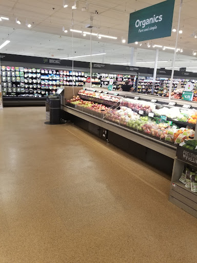 Supermarket «Super Stop & Shop», reviews and photos, 164 Main St, Saugus, MA 01906, USA