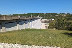 Bagnell Dam Viewing Lot image
