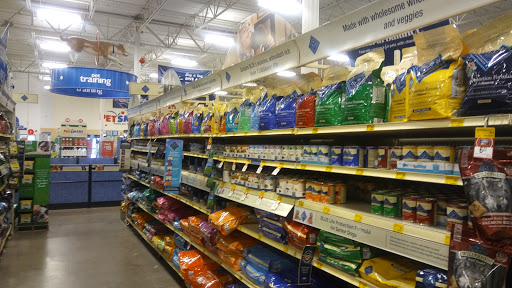 Pet Supply Store «PetSmart», reviews and photos, 934 W Street Rd, Warminster, PA 18974, USA