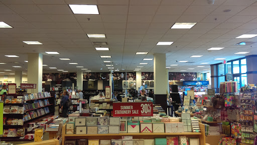 Book Store «Barnes & Noble», reviews and photos, 313 Corte Madera Ave, Corte Madera, CA 94925, USA