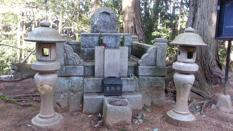 大和清九郎の墓