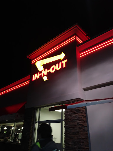 Shopping Mall «The Shops @ Fort Union», reviews and photos, 900 Fort Union Blvd, Midvale, UT 84047, USA