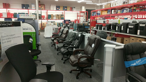 Office Supply Store «Staples», reviews and photos, 125 E Davis Dr, Terre Haute, IN 47802, USA