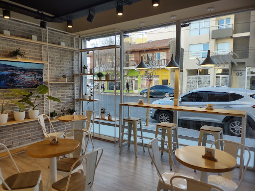 Heladería Mares - Ice cream shop,Chocolate artisan,Espresso bar en Puerto Madryn