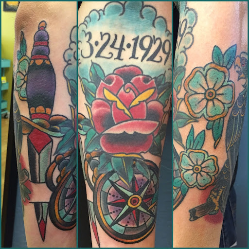 Tattoo Shop «Gypsy Rose Tattoo», reviews and photos, 1505 E Thomas Rd, Phoenix, AZ 85014, USA