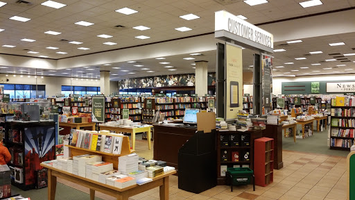 Book Store «Barnes & Noble», reviews and photos, 18025 Garden Way NE, Woodinville, WA 98072, USA