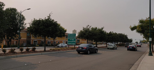 Auto Body Shop «Hayward Auto Body», reviews and photos, 25087 Mission Blvd, Hayward, CA 94544, USA