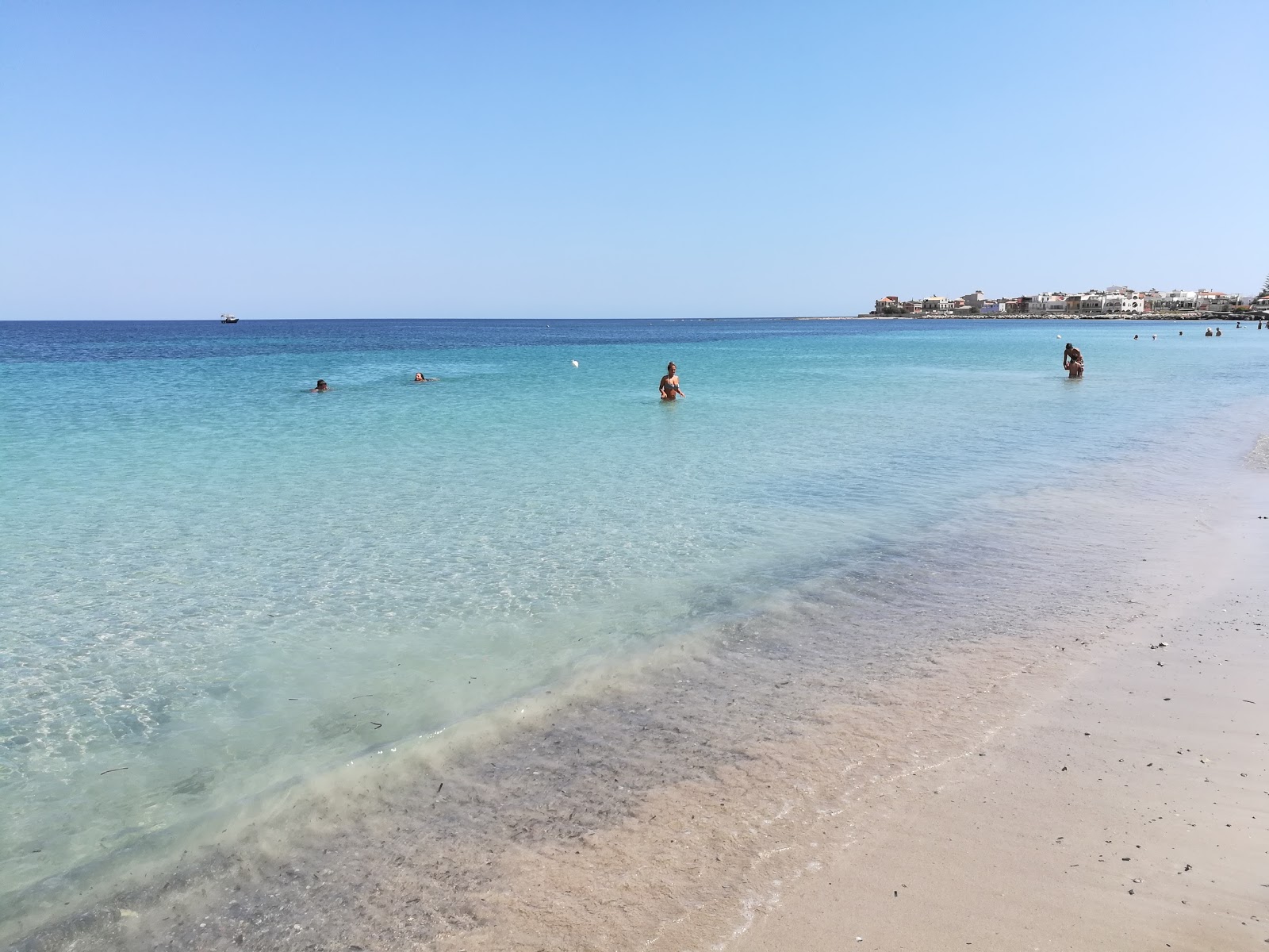 Photo de Spiaggia della Spinazza avec un niveau de propreté de assez propre