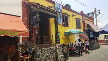 PEPE,S. Snacks, Bar & Grill - Emilio Carranza Número 14, Centro, 62540 Tlayacapan, Mor., Mexico