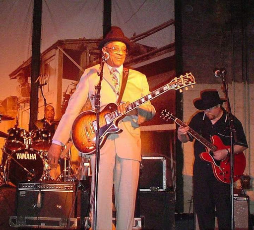 Pawn Shop «EZPAWN», reviews and photos, 3018 Belvidere Rd, Waukegan, IL 60085, USA