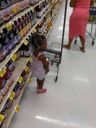 Grocery Store «Food Lion», reviews and photos, 38650 Sussex Hwy Unit 1, Delmar, DE 19940, USA