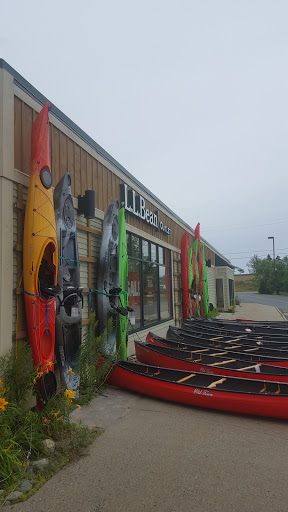 Clothing Store «L.L. Bean Outlet», reviews and photos, 150 High St, Ellsworth, ME 04605, USA