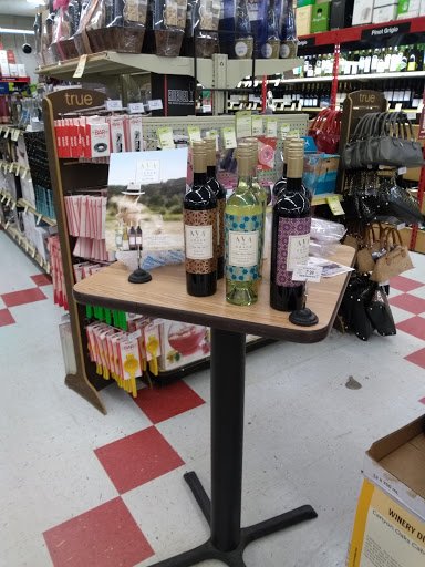 Wine Store «Total Wine & More», reviews and photos, 2976 Battleground Ave, Greensboro, NC 27408, USA