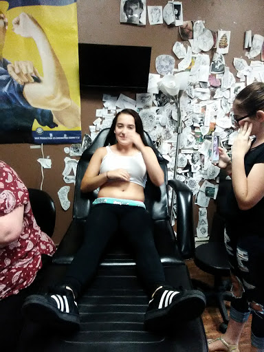 Tattoo Shop «Bombshell Ink», reviews and photos, 113 N Shiawassee St, Corunna, MI 48817, USA