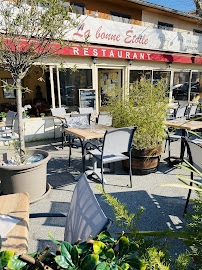 Atmosphère du Restaurant La Bonne Étoile à Roquebrune-sur-Argens - n°3