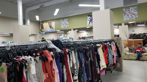 Thrift Store «Goodwill Store & Donation Center», reviews and photos, 6300 Kingery Hwy #25, Willowbrook, IL 60527, USA