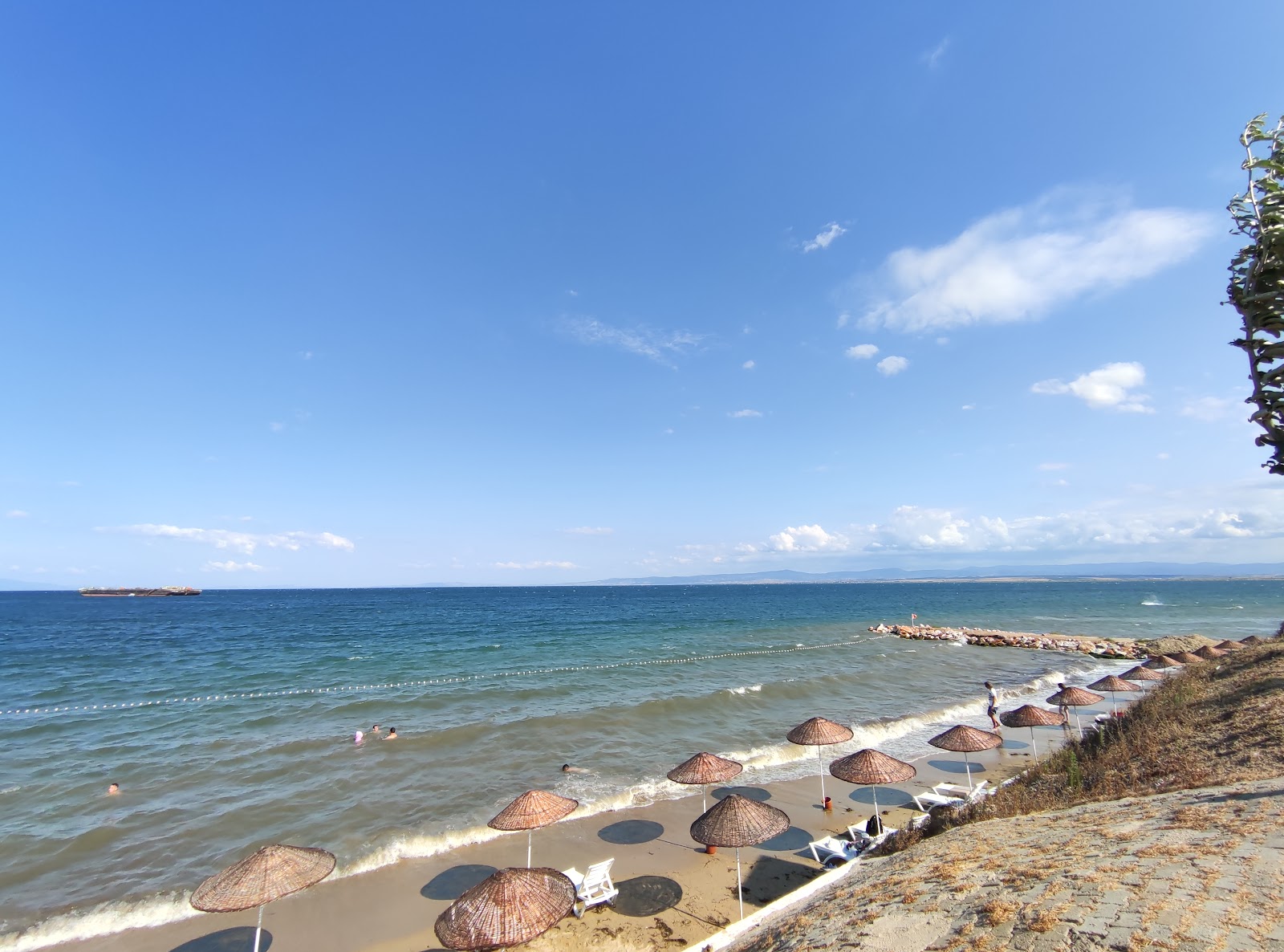 Photo of Ladies Bath beach - popular place among relax connoisseurs